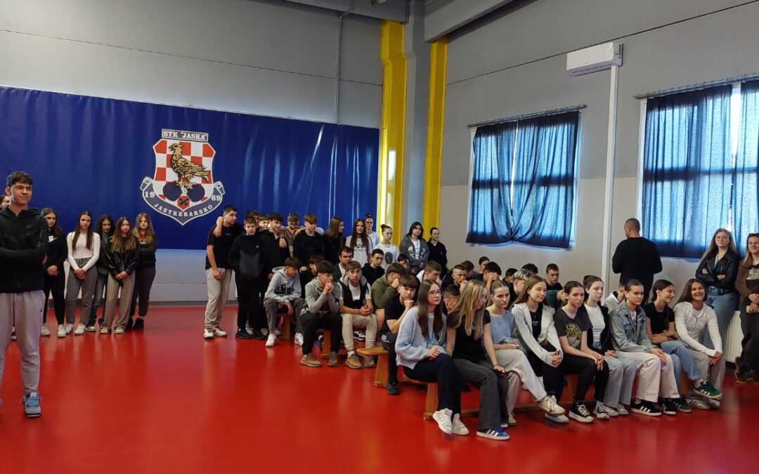 Osmaši OŠ Klinča Sela posjetili Dane otvorenih vrata Srednje škole Jastrebarsko