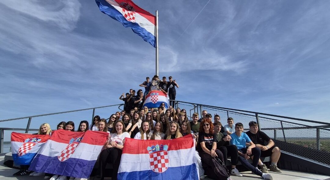 Osmaši dostojanstveno i pobjednički kroz Vukovar